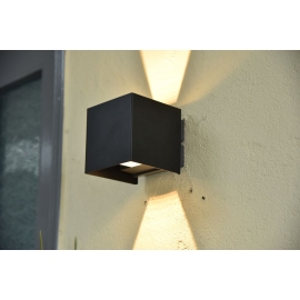 ARMADURA PAREDE PRETA QADRA LED 4.3W 3000K IP54
