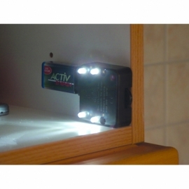 INTERRUPTOR DE BAR/ROUPEIRO 4 LEDS BRANCO 9V/12V 